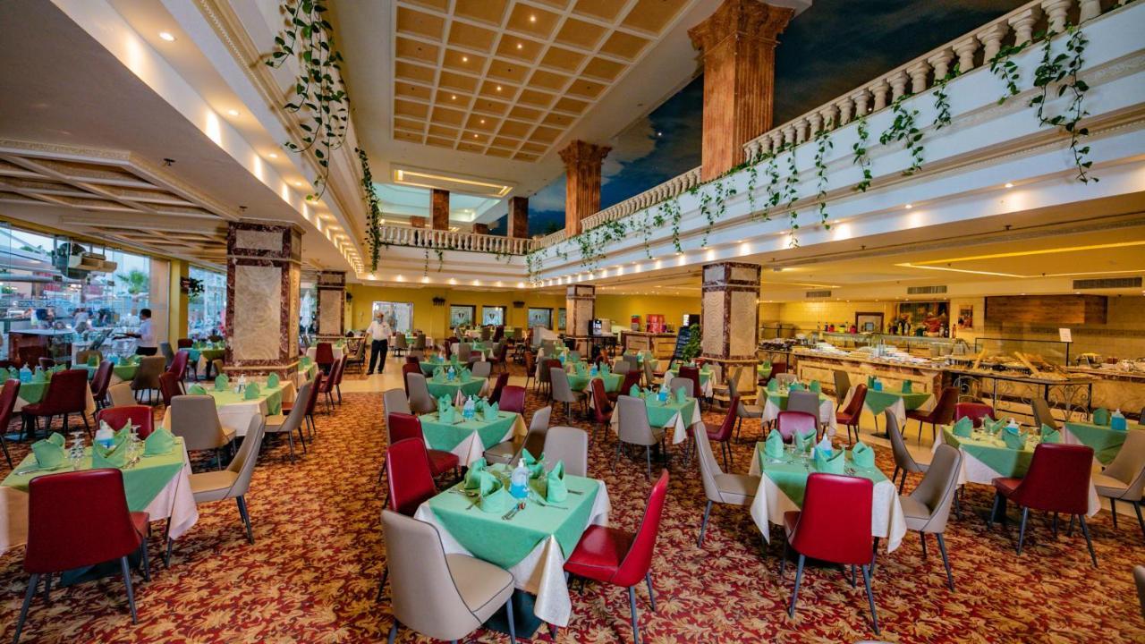 Rezort Titanic Palace Families And Couples Only