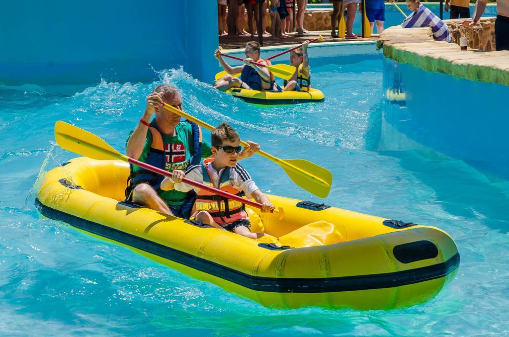Titanic Palace Families And Couples Only Rezort 5*
